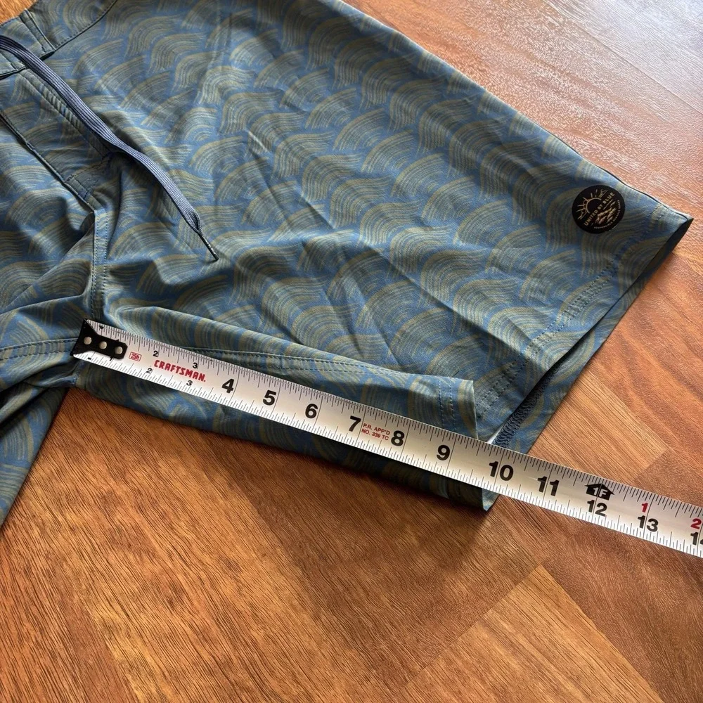 United By Blue Shorts Mens 32 Blue Geometric Board Shorts Swim Trunks Quick Dry